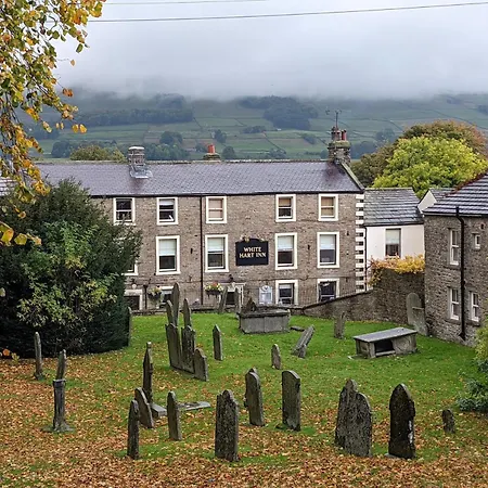 The White Hart Inn, Hotel