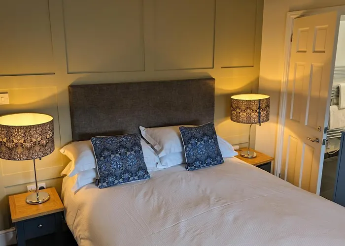 Hotel The White Hart Inn, *