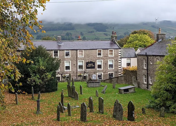 The White Hart Inn, Hotel