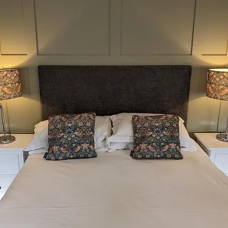 فندق The White Hart Inn, هاويس