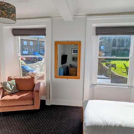The White Hart Inn,