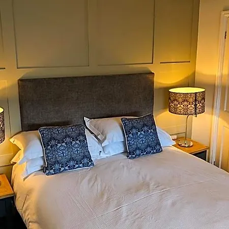 The White Hart Inn, 霍伊斯