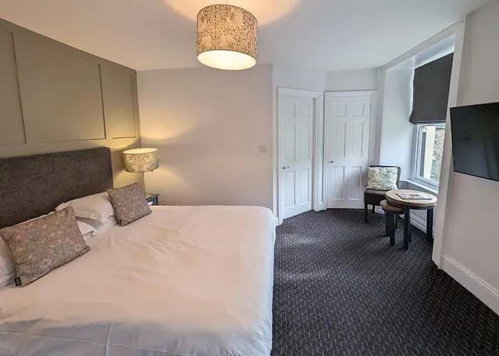 The White Hart Inn, Hotel *