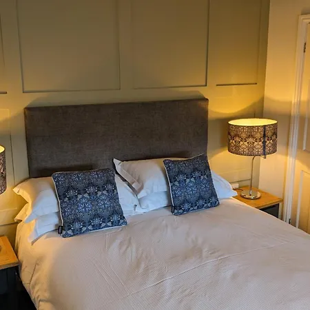 Отель The White Hart Inn, *