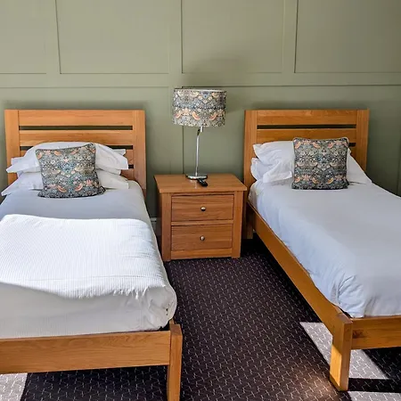 The White Hart Inn, * هاويس